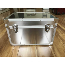 Caixa de alumínio para equipamento de escape com janela transparente